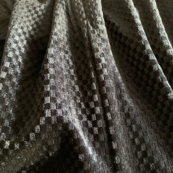 Black Swan velvet bodycon long sleeve mini dress - Picture 5 of 6